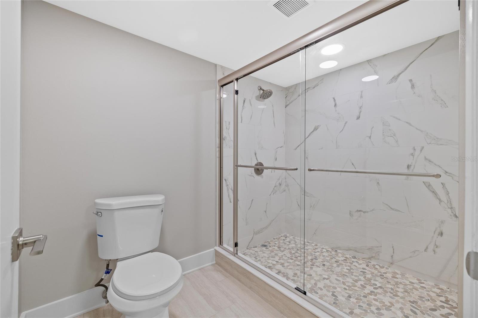 Image 30 of 45 For 3301 Bayshore Boulevard 503