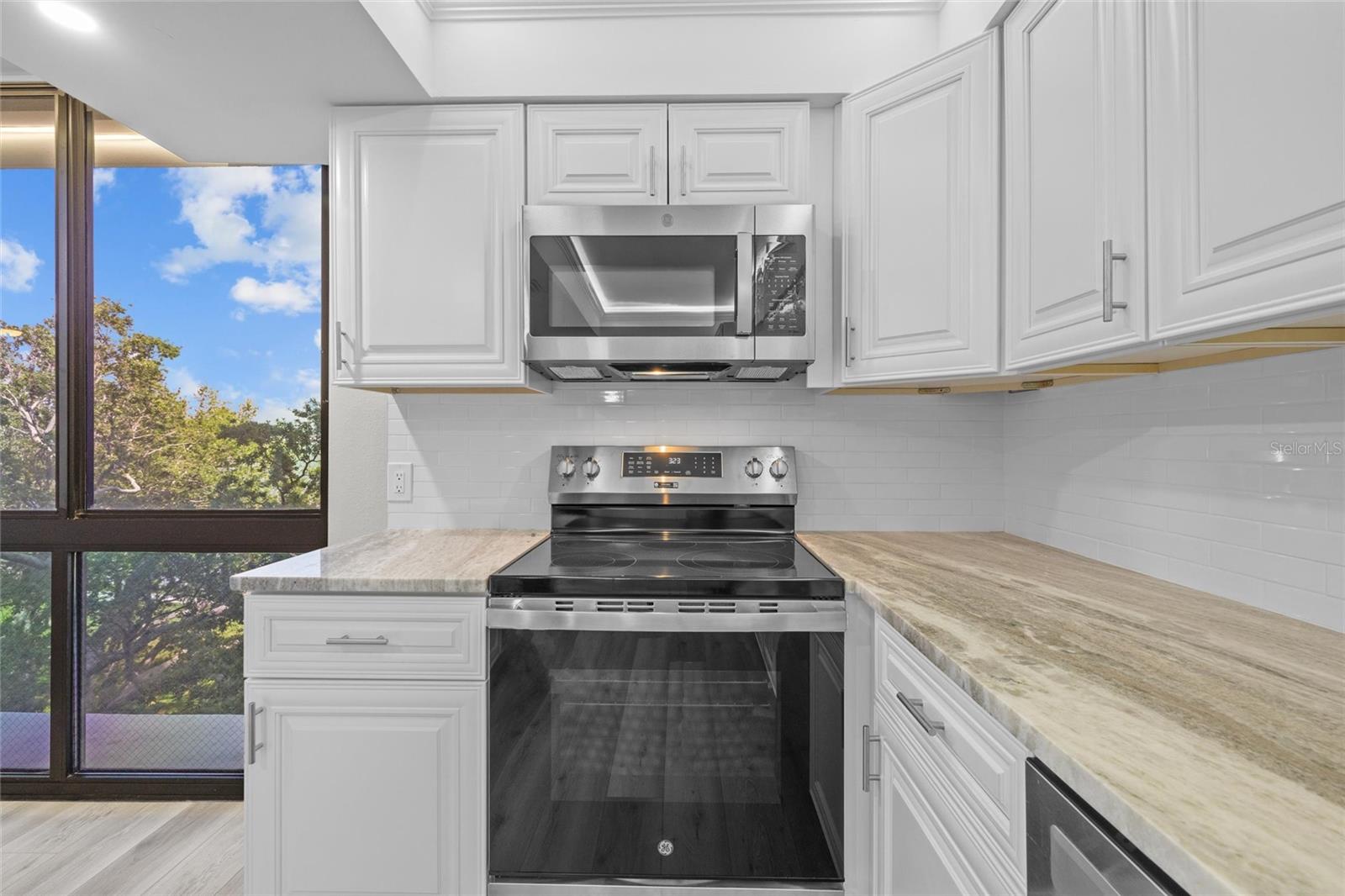 Image 6 of 45 For 3301 Bayshore Boulevard 503
