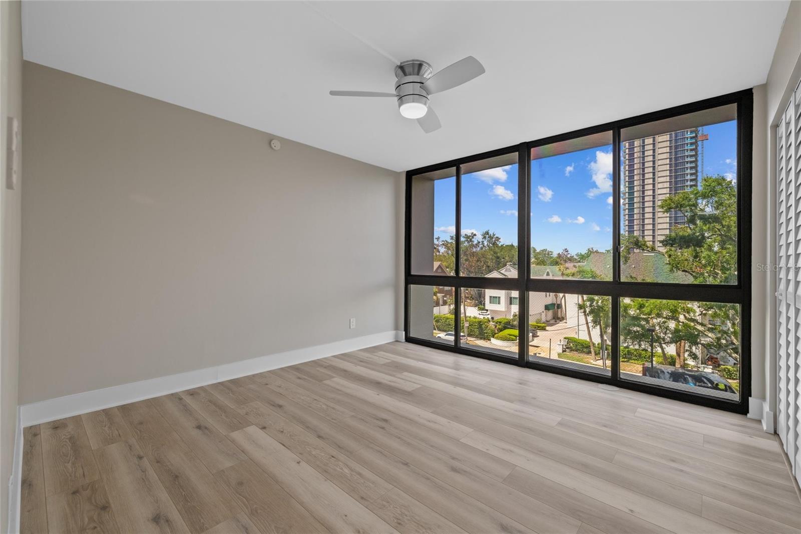 Image 9 of 45 For 3301 Bayshore Boulevard 503