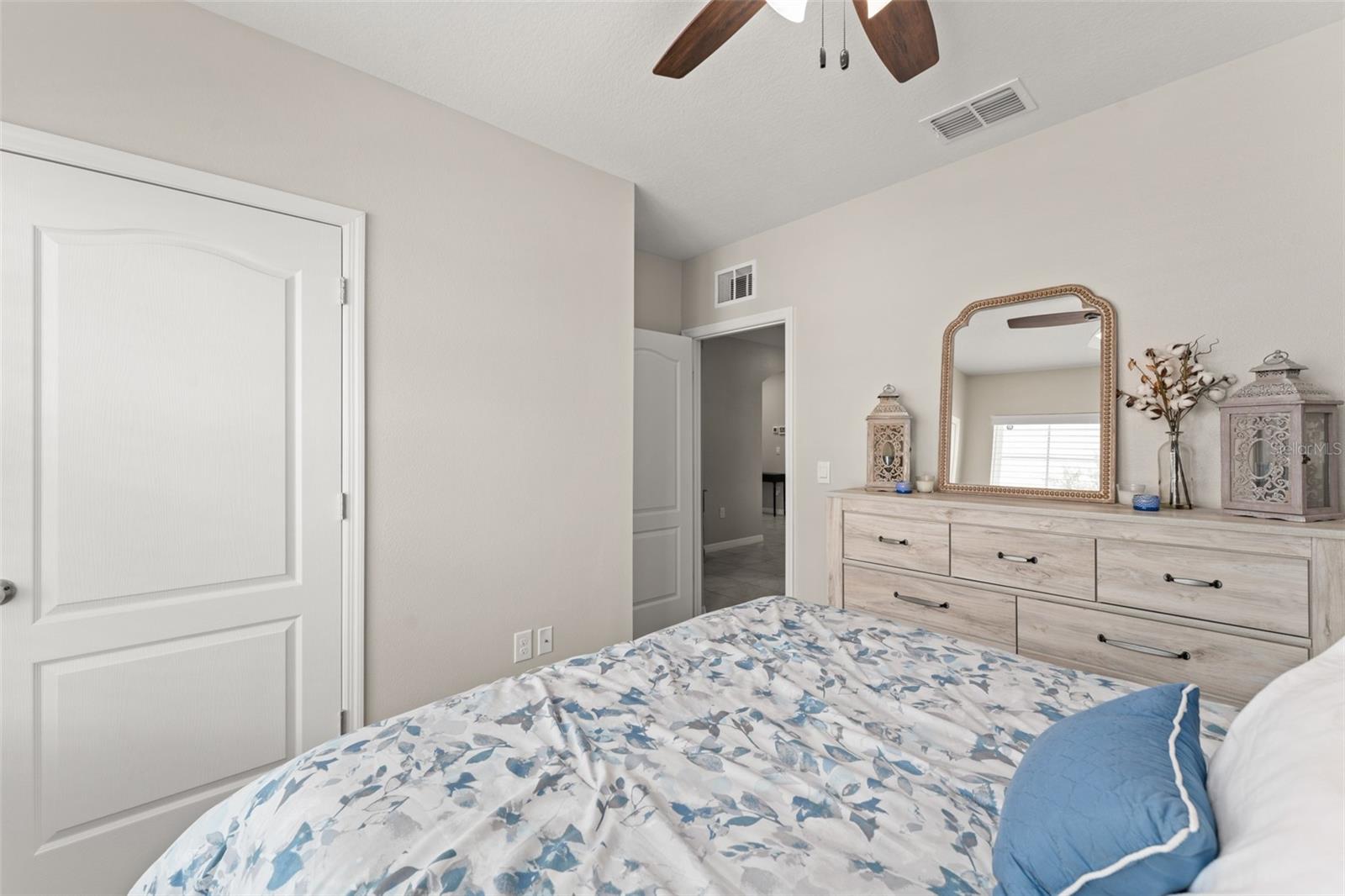 Image 6 of 40 For 1851 Hackberry Street