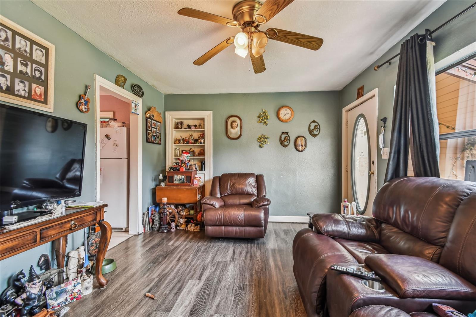 Image 11 of 27 For 1310 Monterey Drive