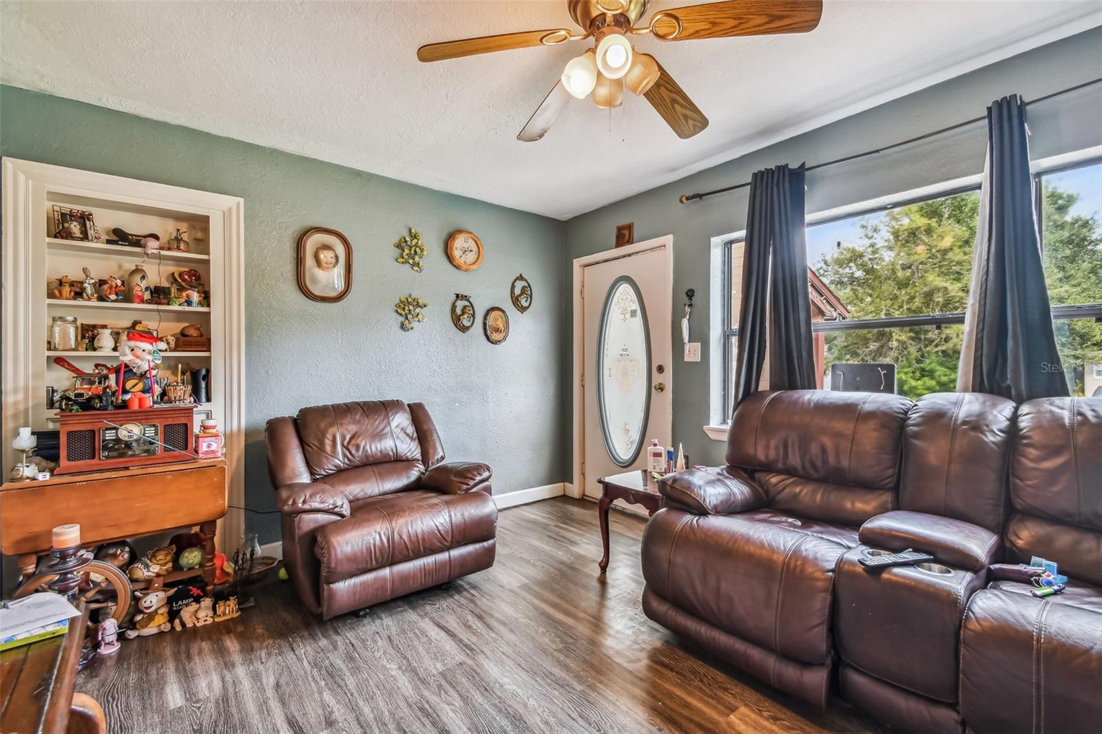 Image 7 of 27 For 1310 Monterey Drive