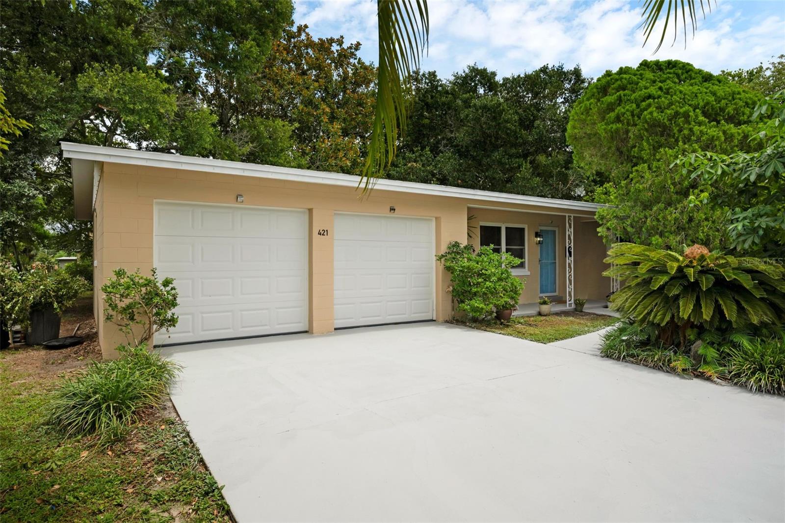 Image 3 of 35 For 421 Jasmine Road