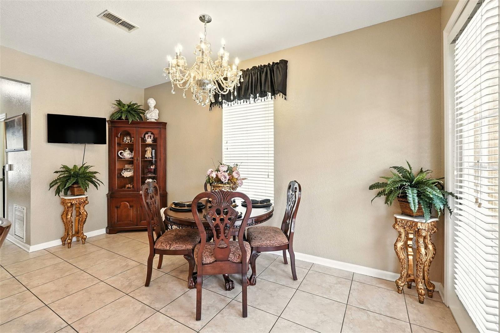 Image 13 of 60 For 7752 Moser Avenue