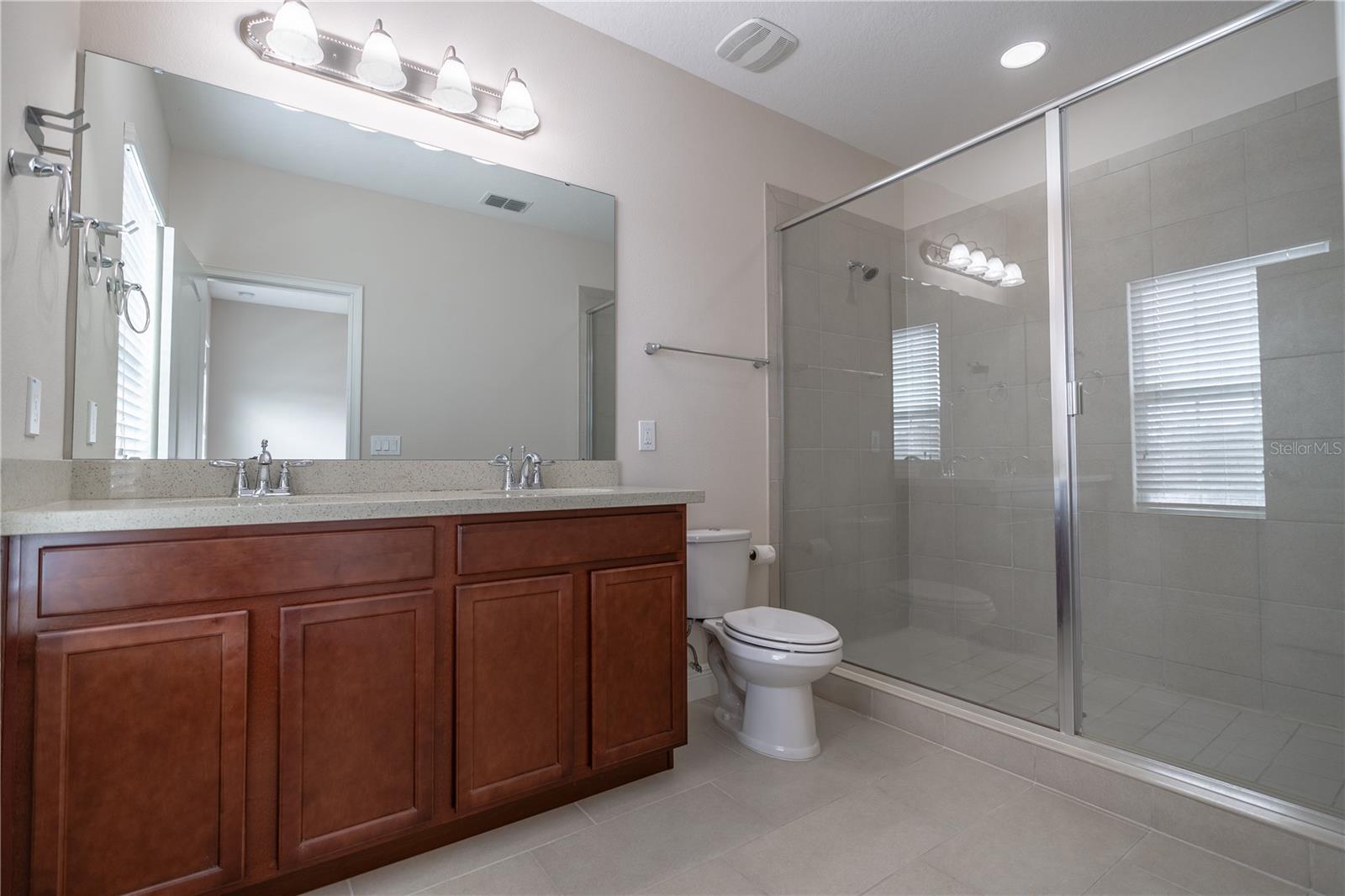 Image 14 of 26 For 15471 Honeybell Drive
