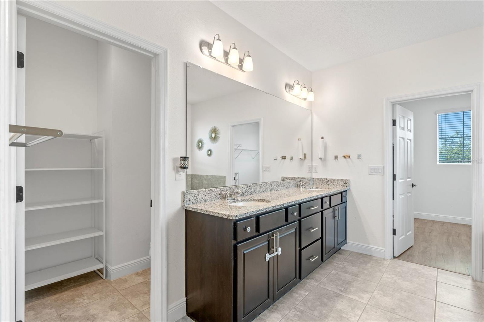 Image 16 of 43 For 15755 Sweet Limetta Drive