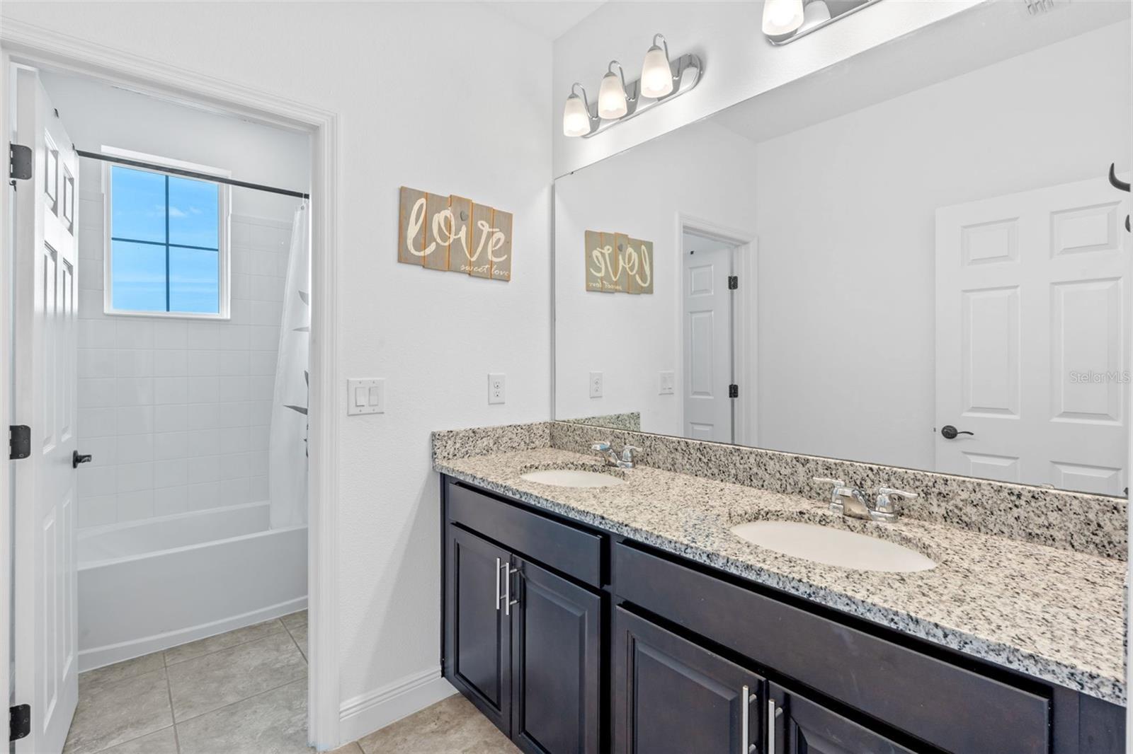 Image 22 of 43 For 15755 Sweet Limetta Drive
