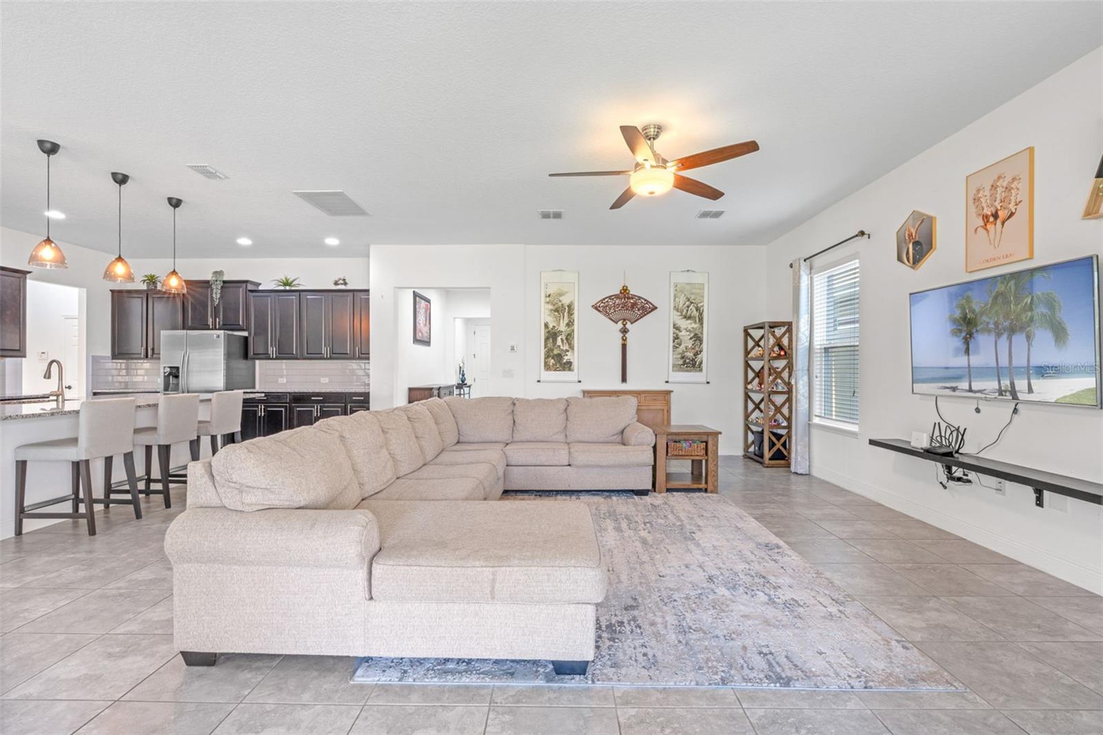Image 5 of 43 For 15755 Sweet Limetta Drive