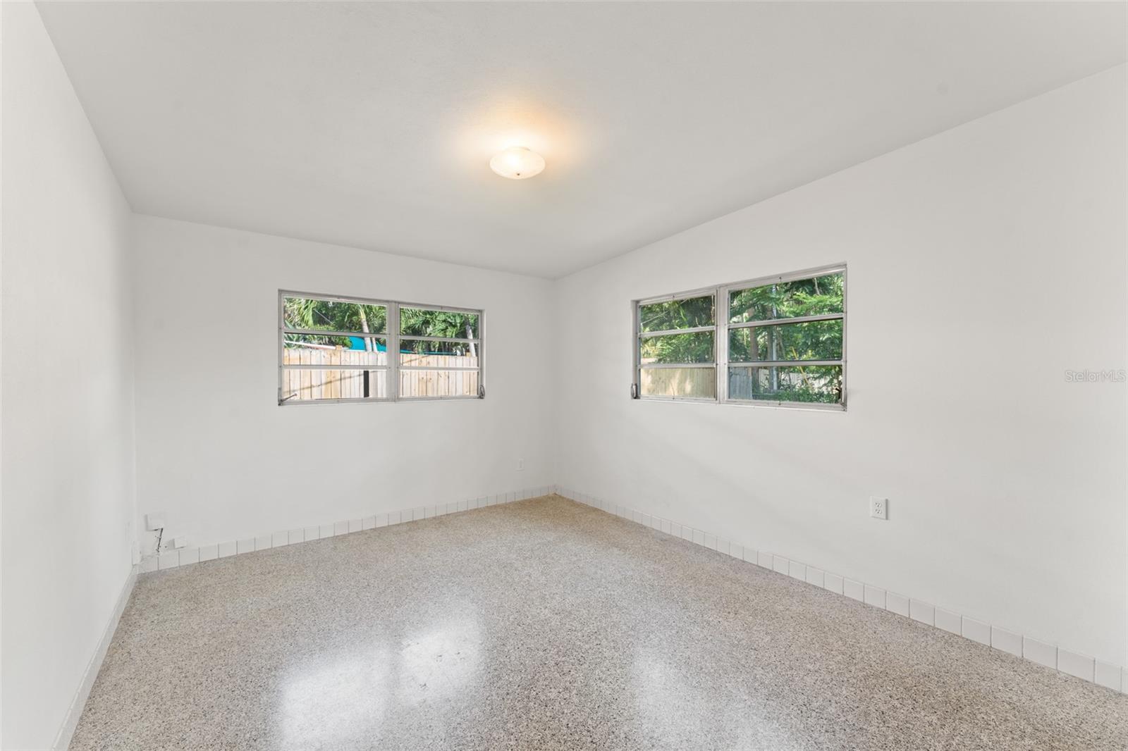 Image 17 of 52 For 1301 Delridge Street