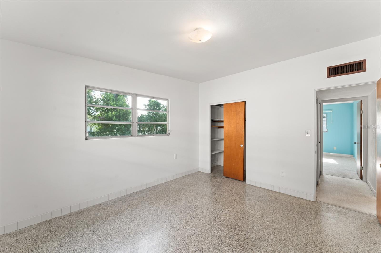 Image 18 of 52 For 1301 Delridge Street