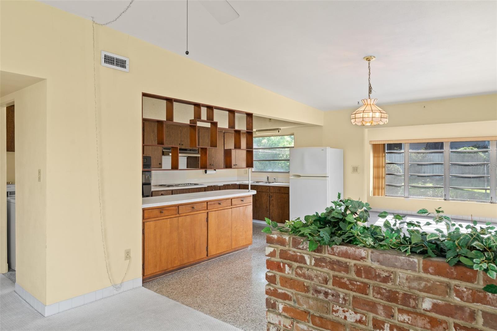 Image 6 of 52 For 1301 Delridge Street