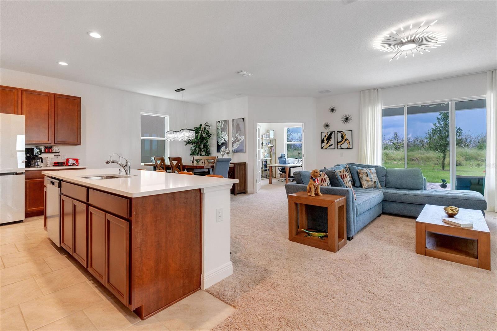 Image 11 of 42 For 14509 Crestavista Avenue