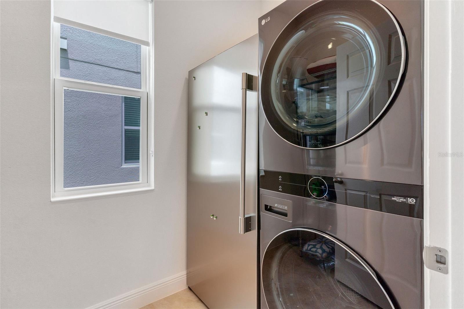 Image 37 of 42 For 14509 Crestavista Avenue