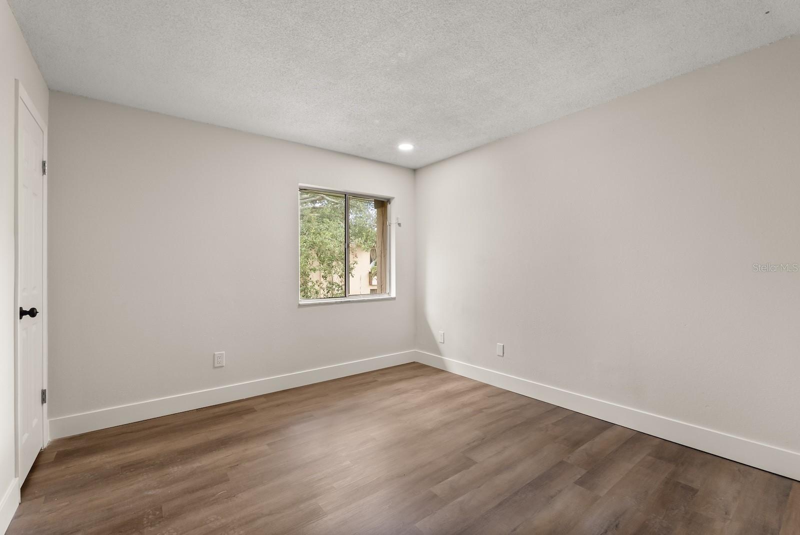 Image 10 of 15 For 5426 Fairwood Way 702