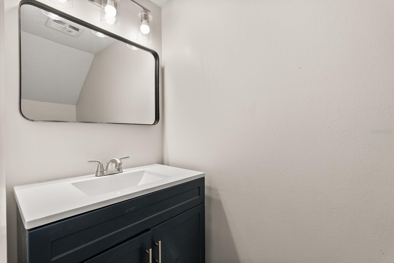 Image 8 of 15 For 5426 Fairwood Way 702