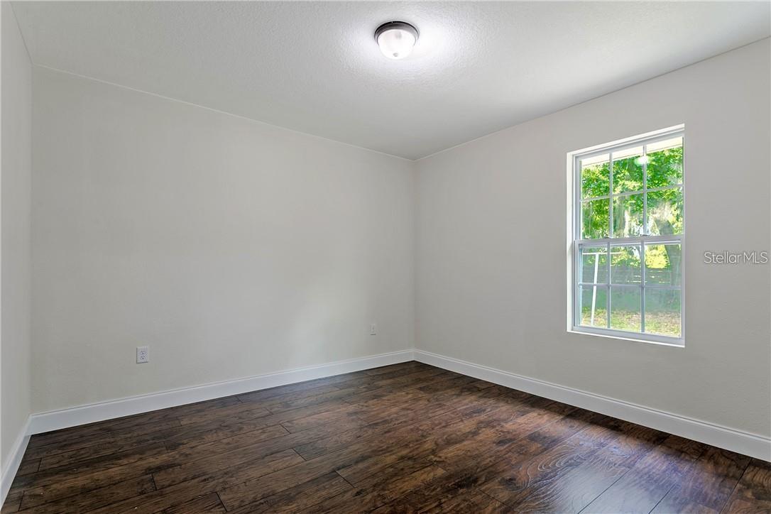 Image 11 of 13 For 2286 Crescent Drive
