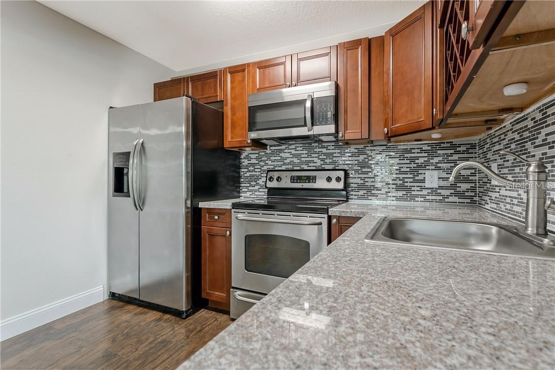 Image 5 of 13 For 2286 Crescent Drive
