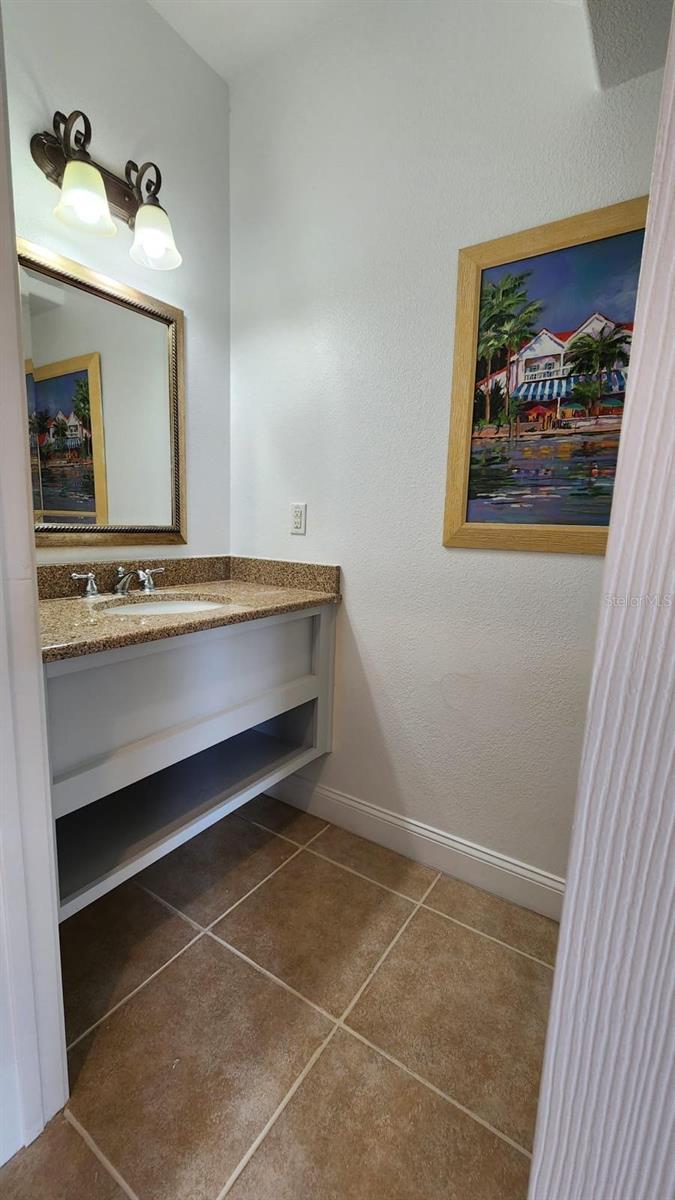 Image 15 of 41 For 2616 Bella Vista Drive