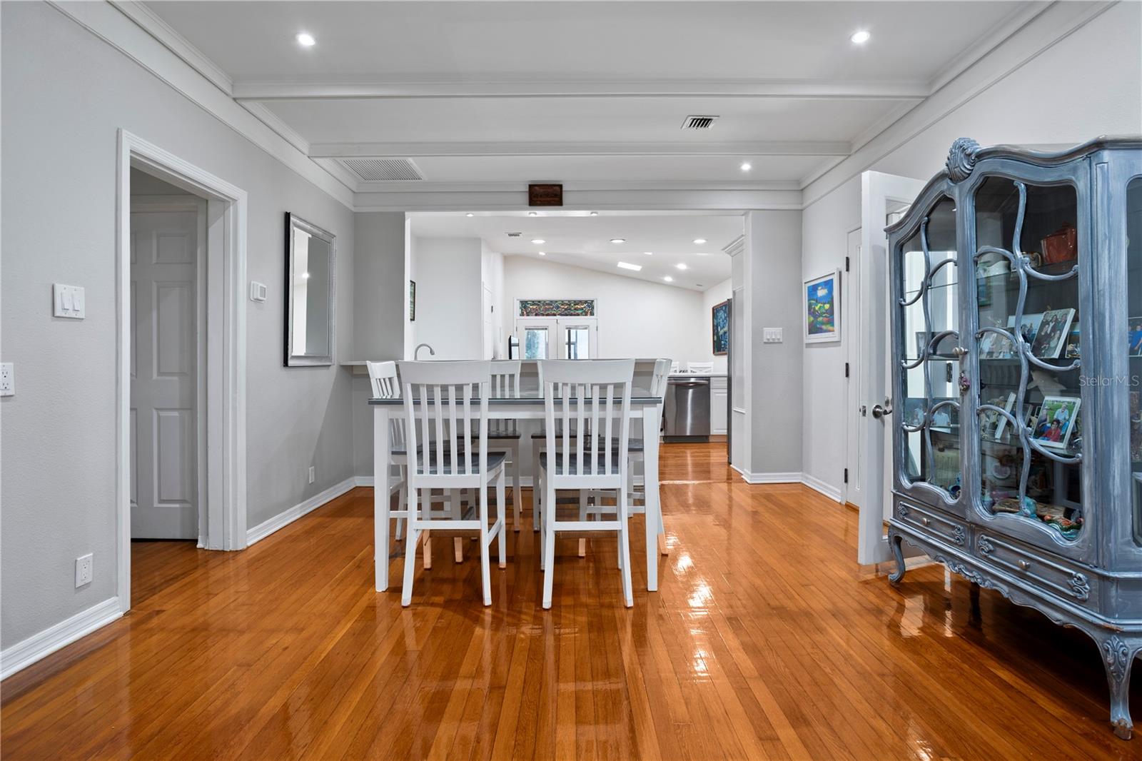 Image 12 of 55 For 208 Brewer Avenue