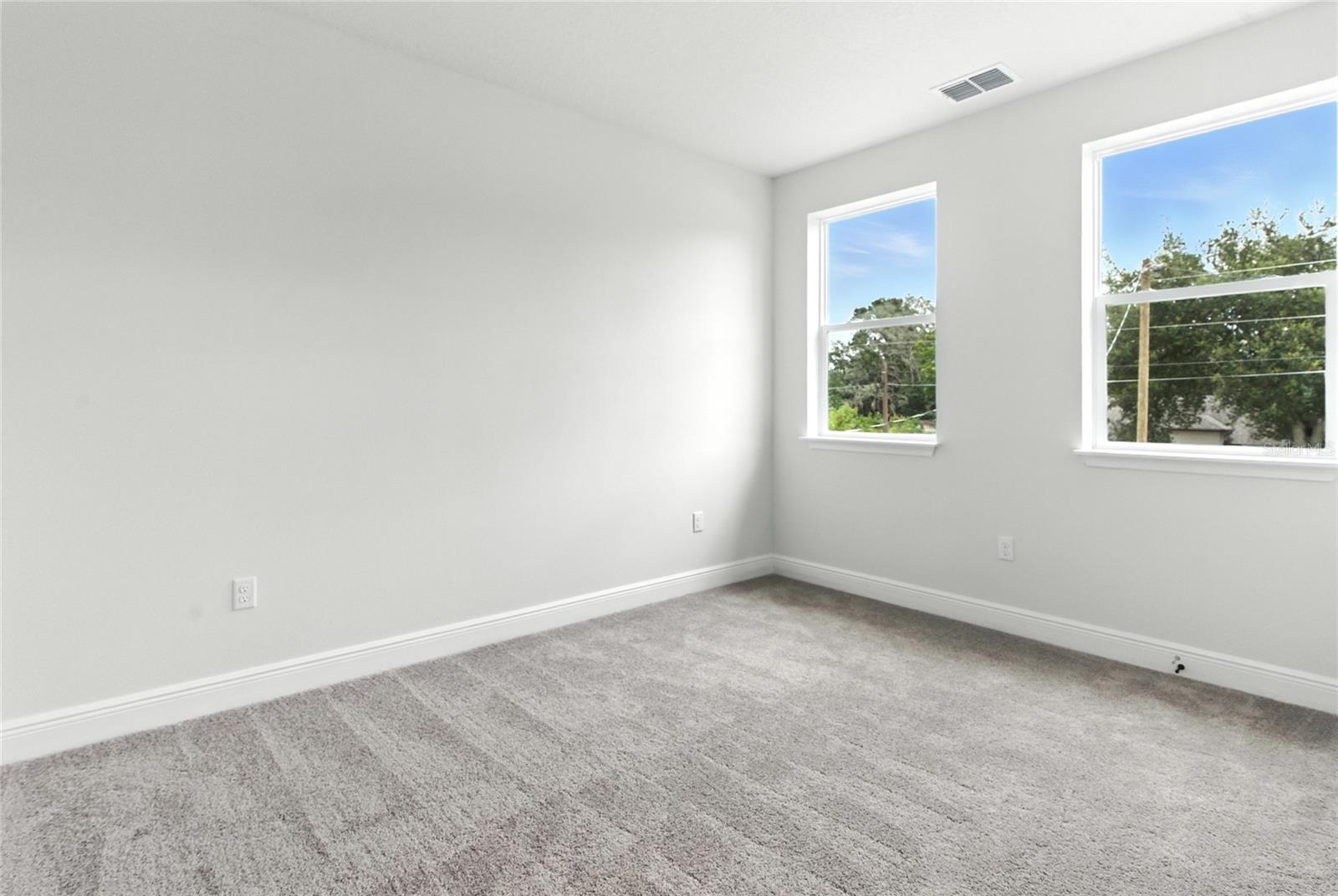 Image 23 of 27 For 302 Lucile Way