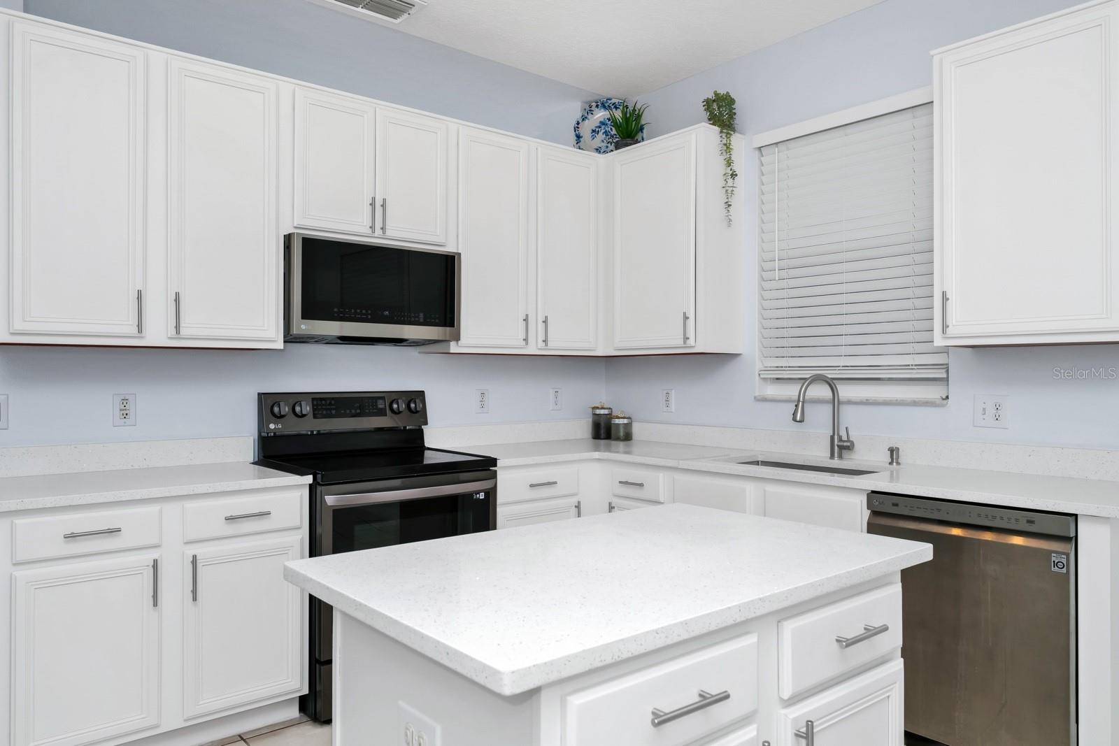 Image 7 of 32 For 9821 Bennington Chase Drive