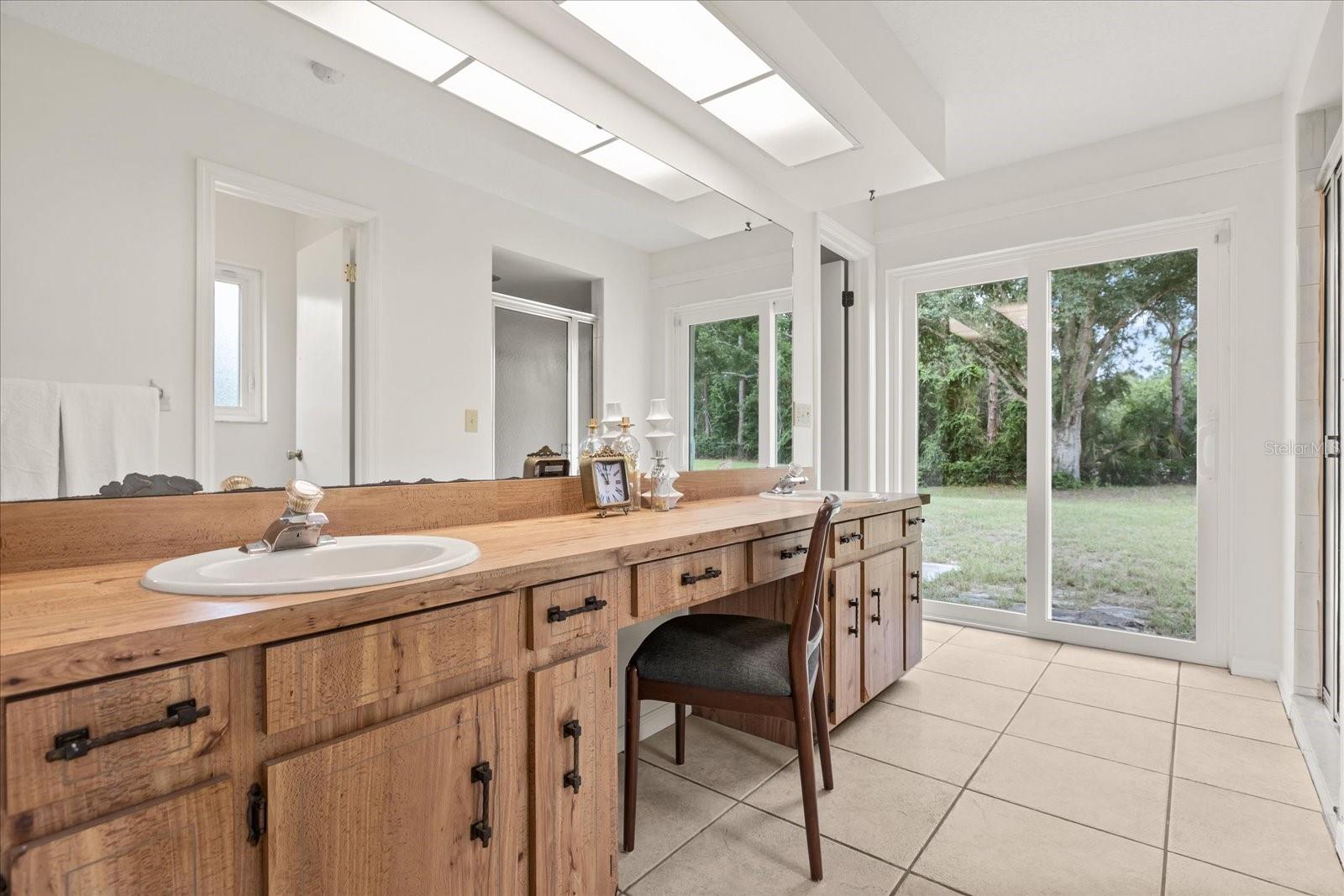 Image 21 of 48 For 1202 Kumquat Court