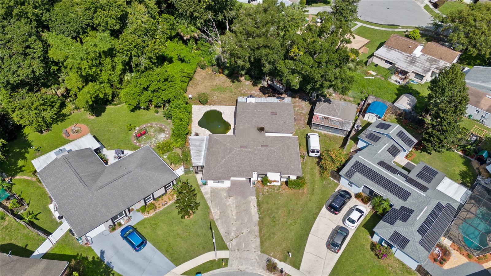 Image 2 of 37 For 431 Hawthorn Circle