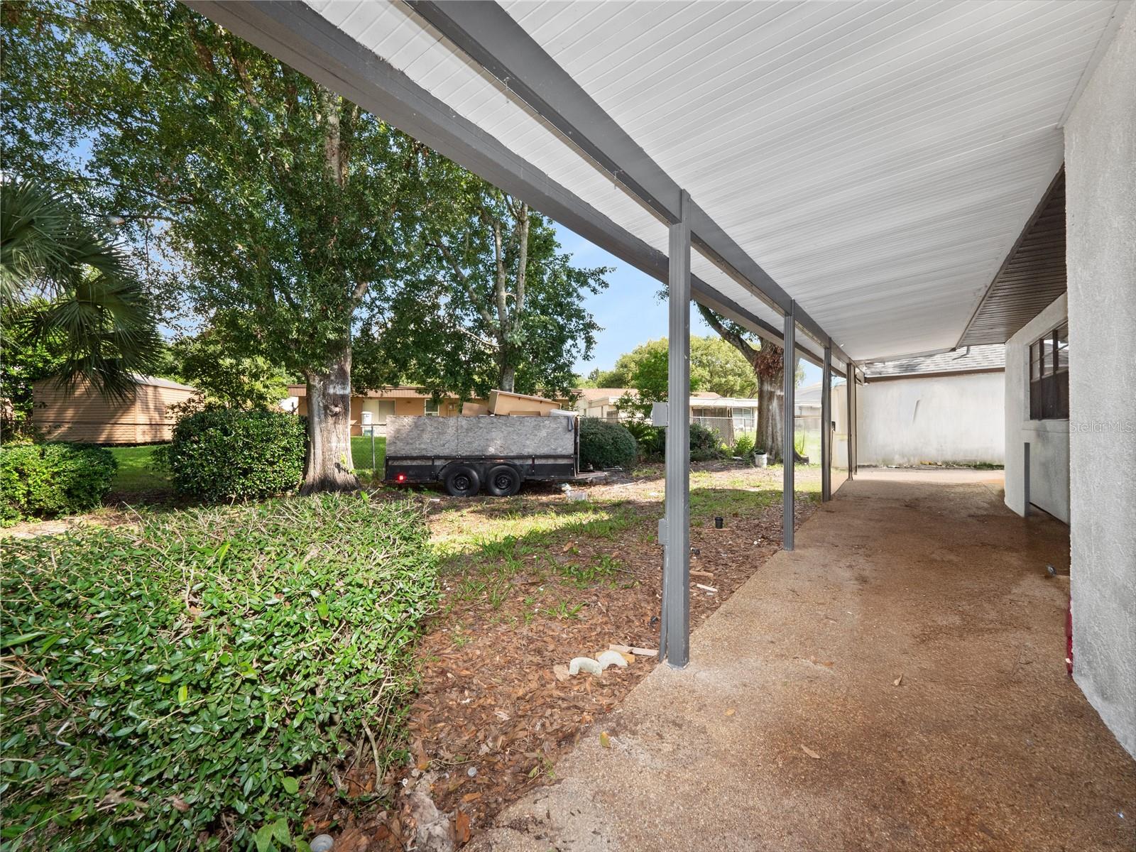 Image 26 of 37 For 431 Hawthorn Circle