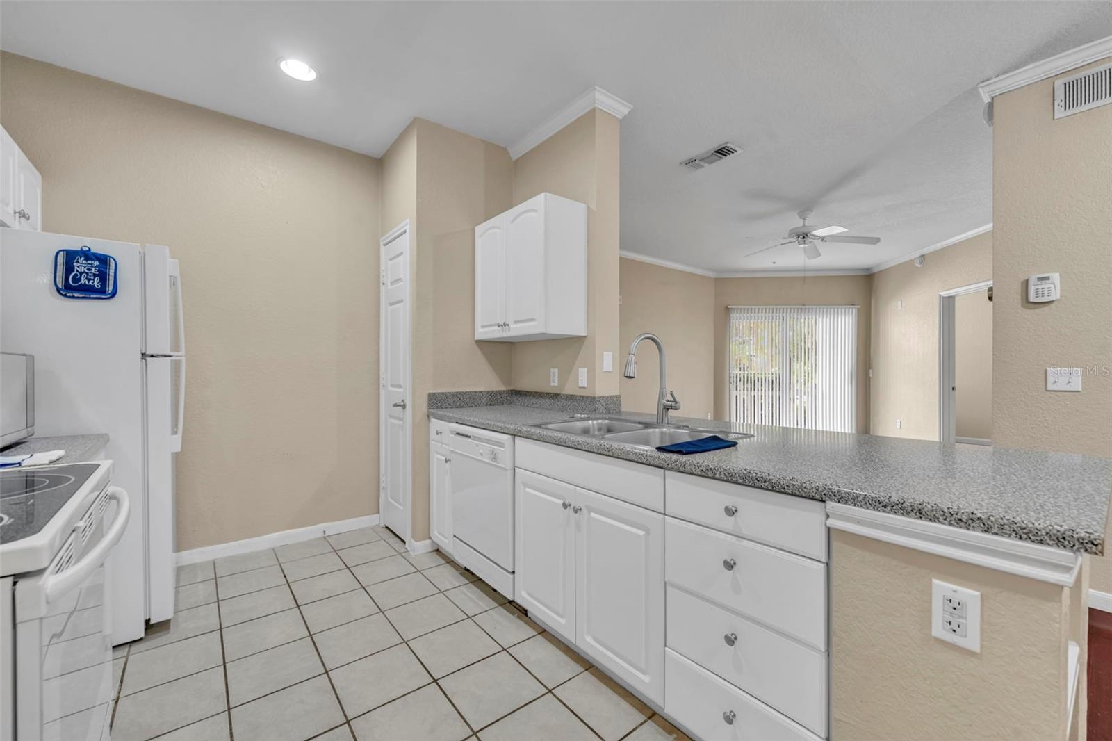 Image 10 of 31 For 860 Orange Avenue 149