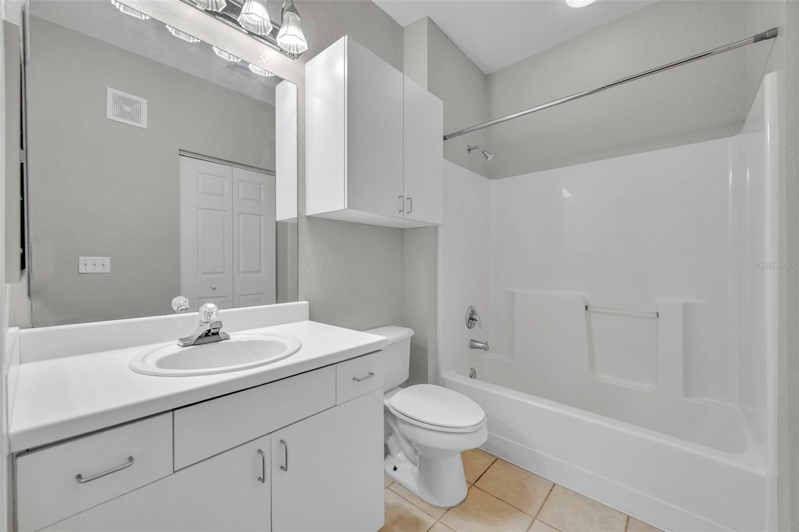 Image 19 of 31 For 860 Orange Avenue 149