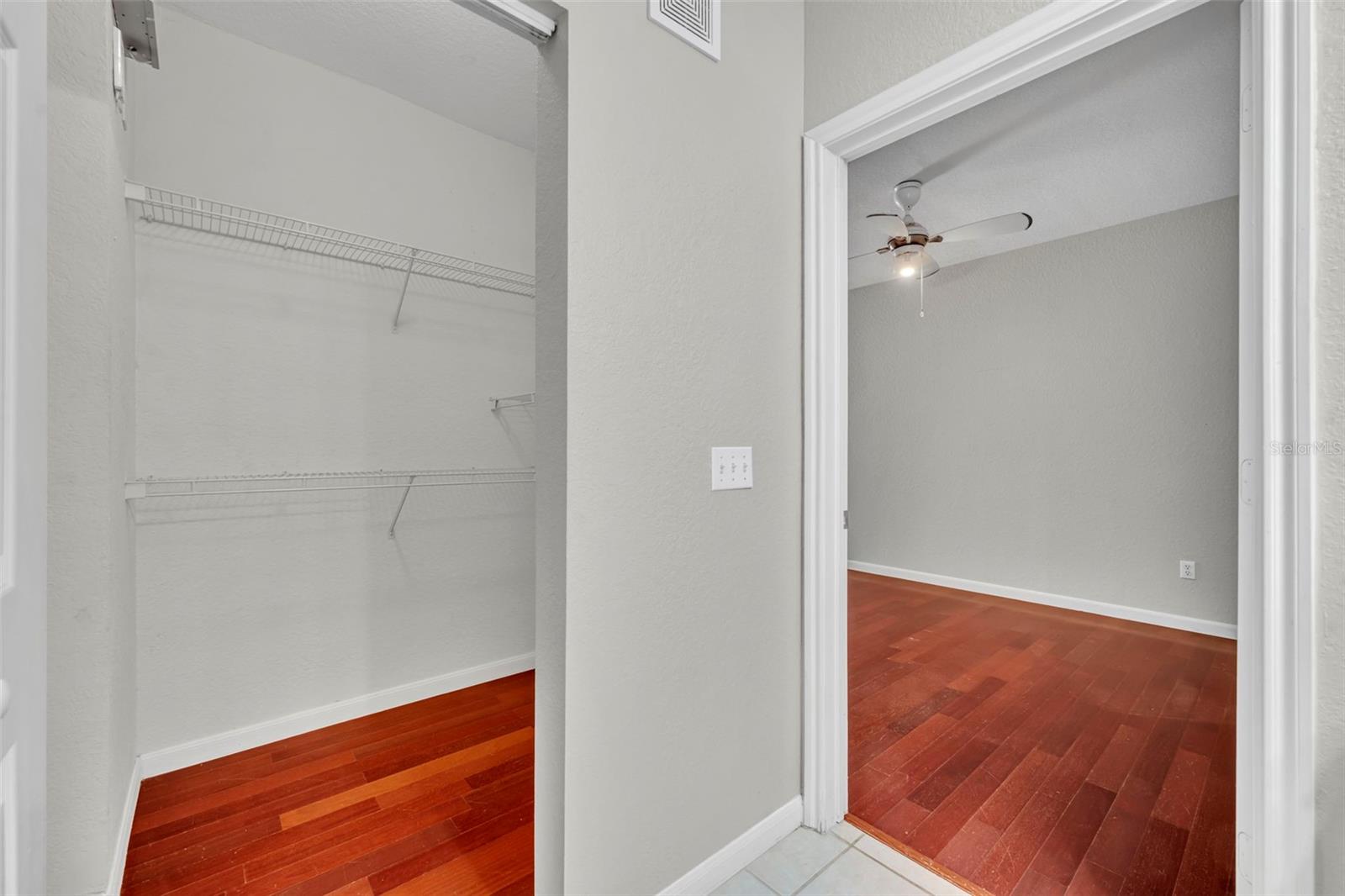 Image 20 of 31 For 860 Orange Avenue 149