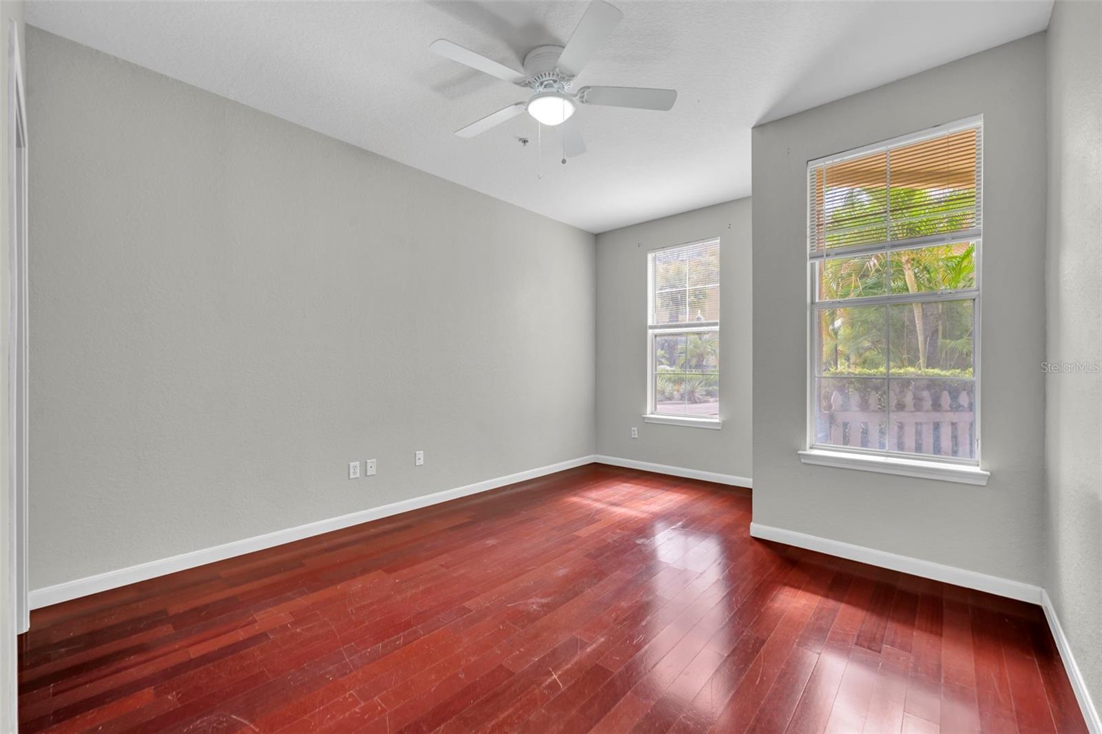 Image 21 of 31 For 860 Orange Avenue 149