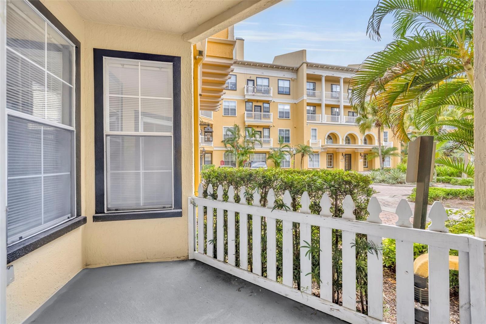 Image 26 of 31 For 860 Orange Avenue 149