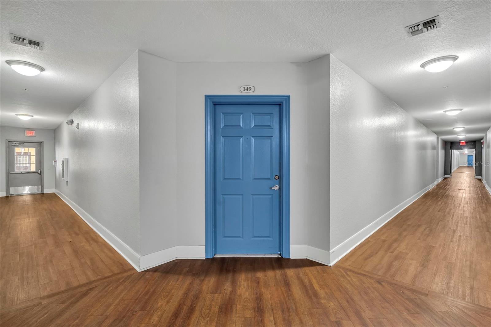 Image 3 of 31 For 860 Orange Avenue 149