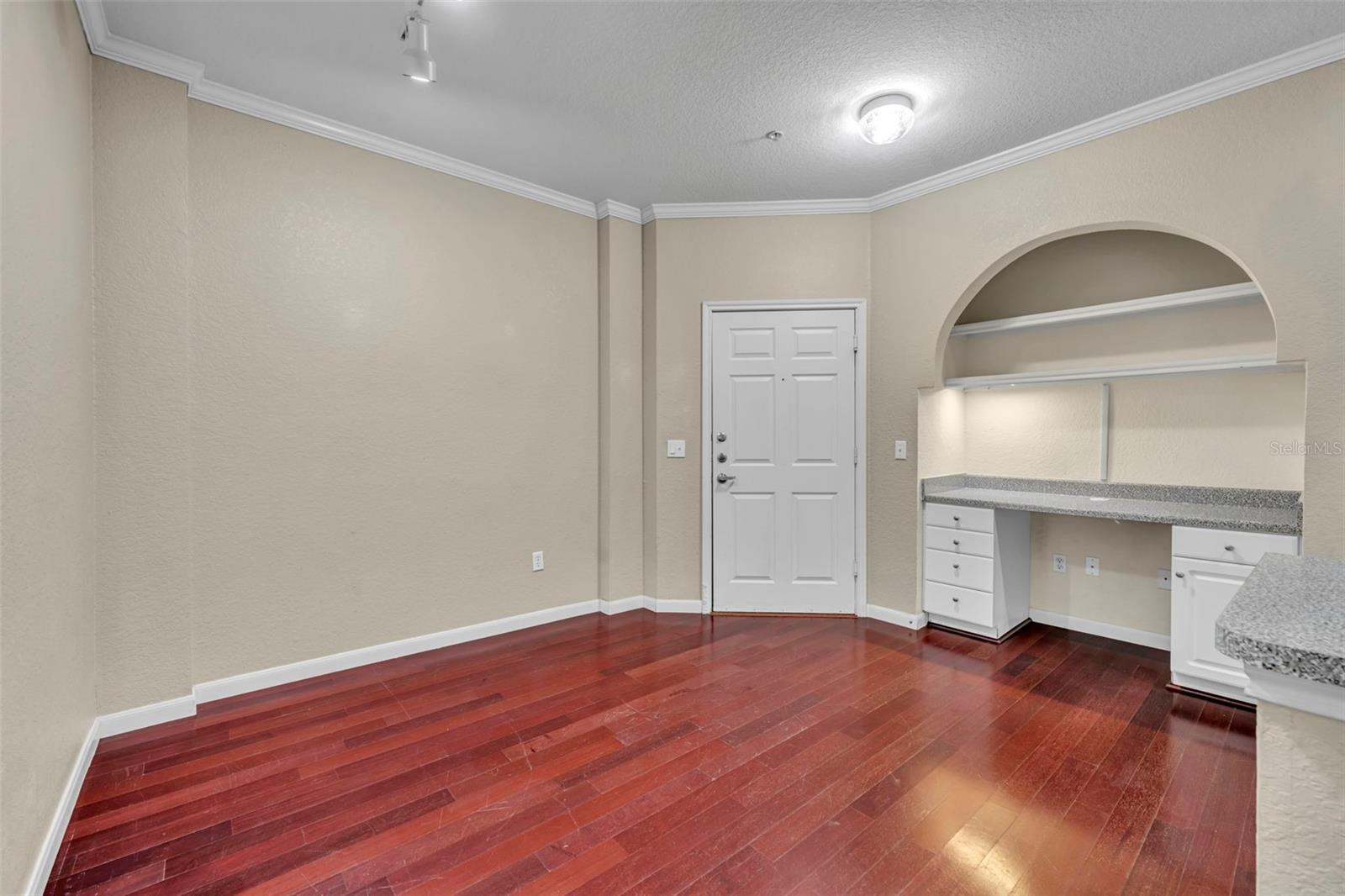 Image 6 of 31 For 860 Orange Avenue 149