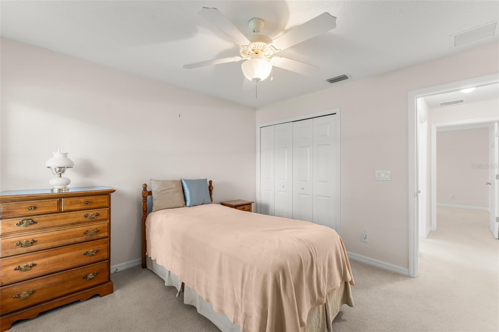Image 30 of 42 For 20806 Queen Alexandra Drive