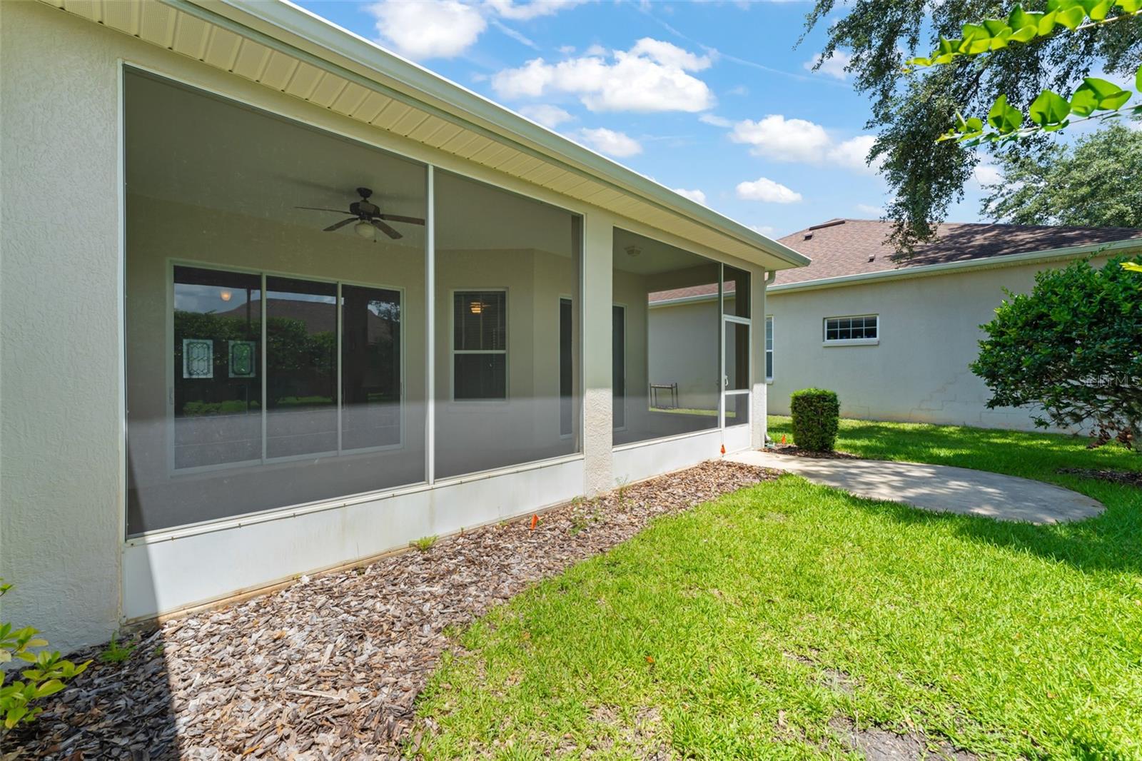 Image 35 of 42 For 20806 Queen Alexandra Drive