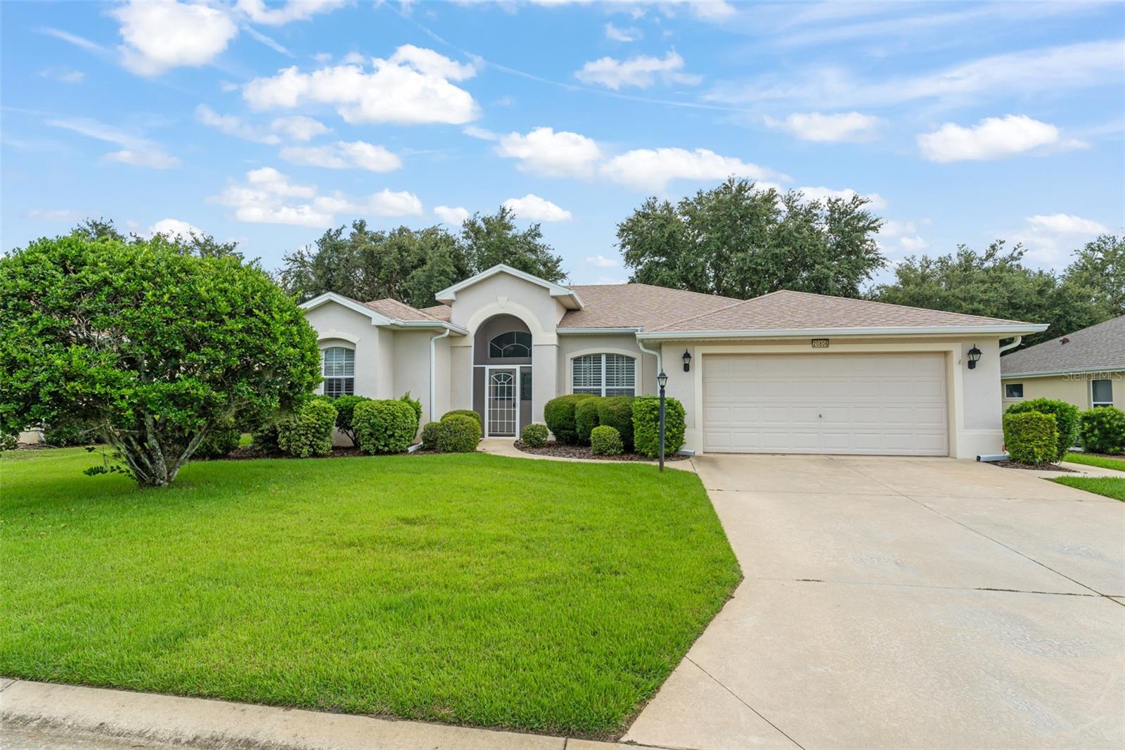 Image 39 of 42 For 20806 Queen Alexandra Drive