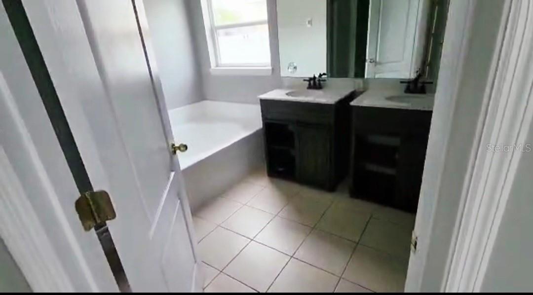 Image 18 of 26 For 3132 Regal Darner Drive