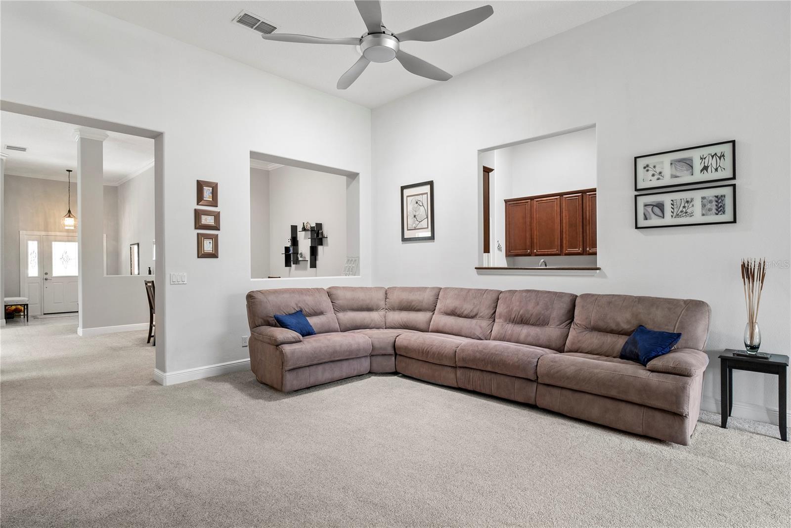 Listing photo id 8 for 2149 Black Lake Boulevard