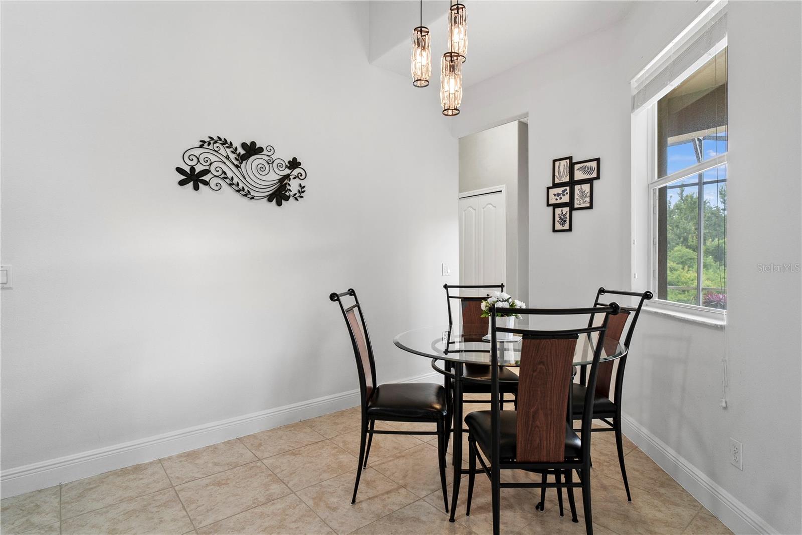 Listing photo id 14 for 2149 Black Lake Boulevard