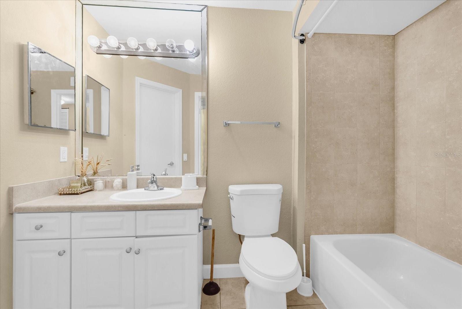Image 14 of 21 For 4532 Commander Drive 2138