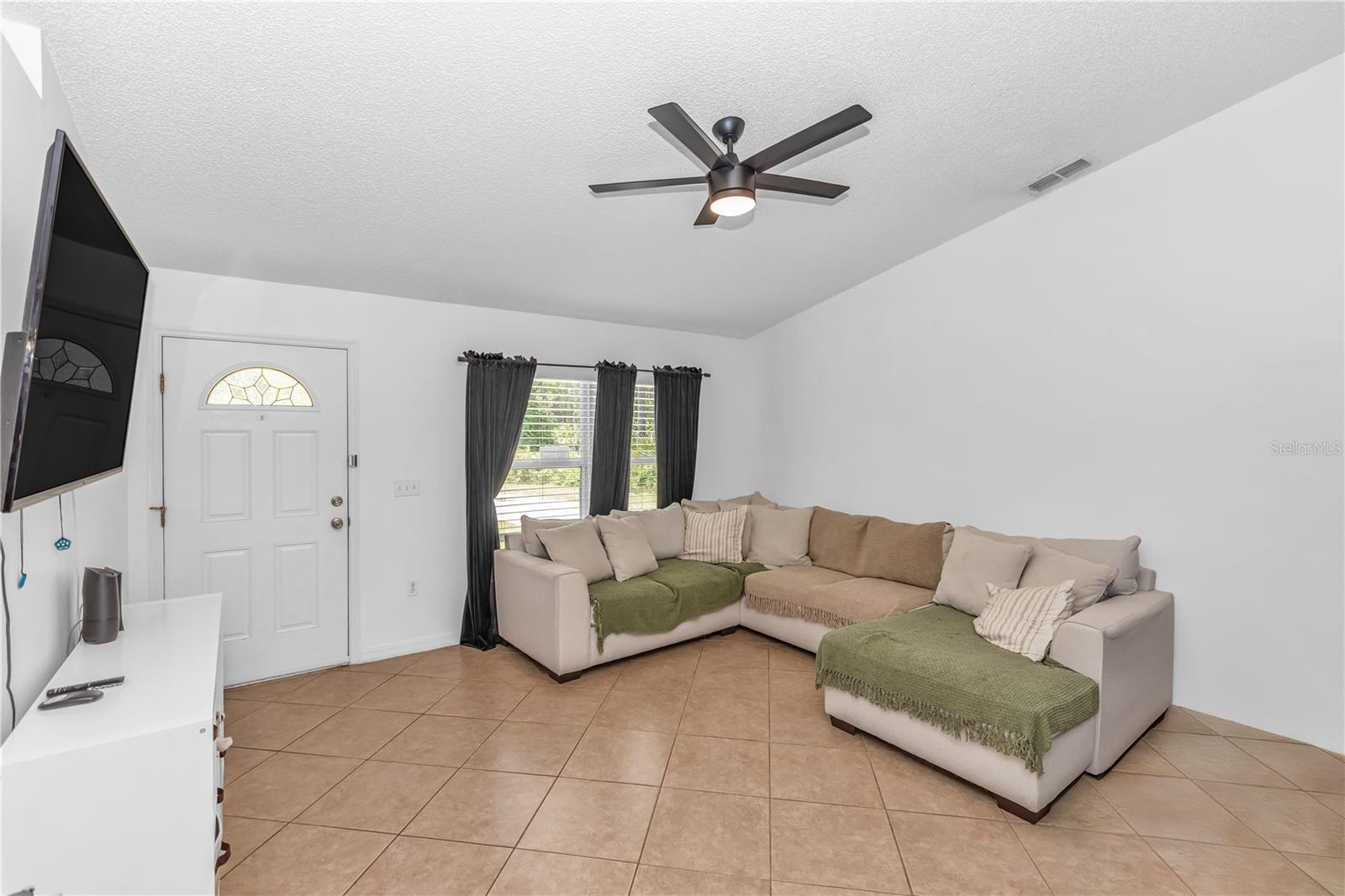 Image 2 of 26 For 2225 Central Parkway