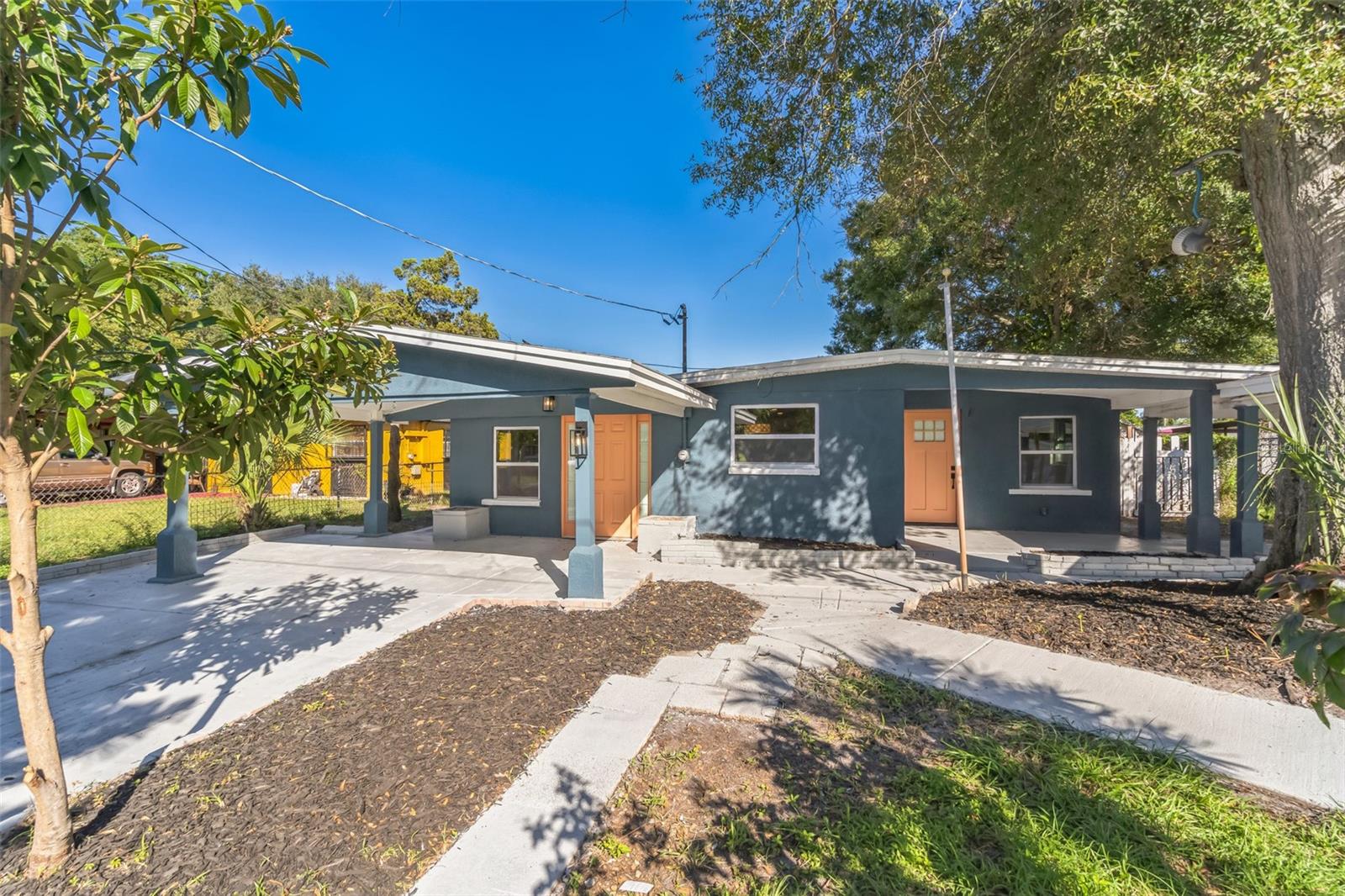 Listing photo id 0 for 5210 84th Street
