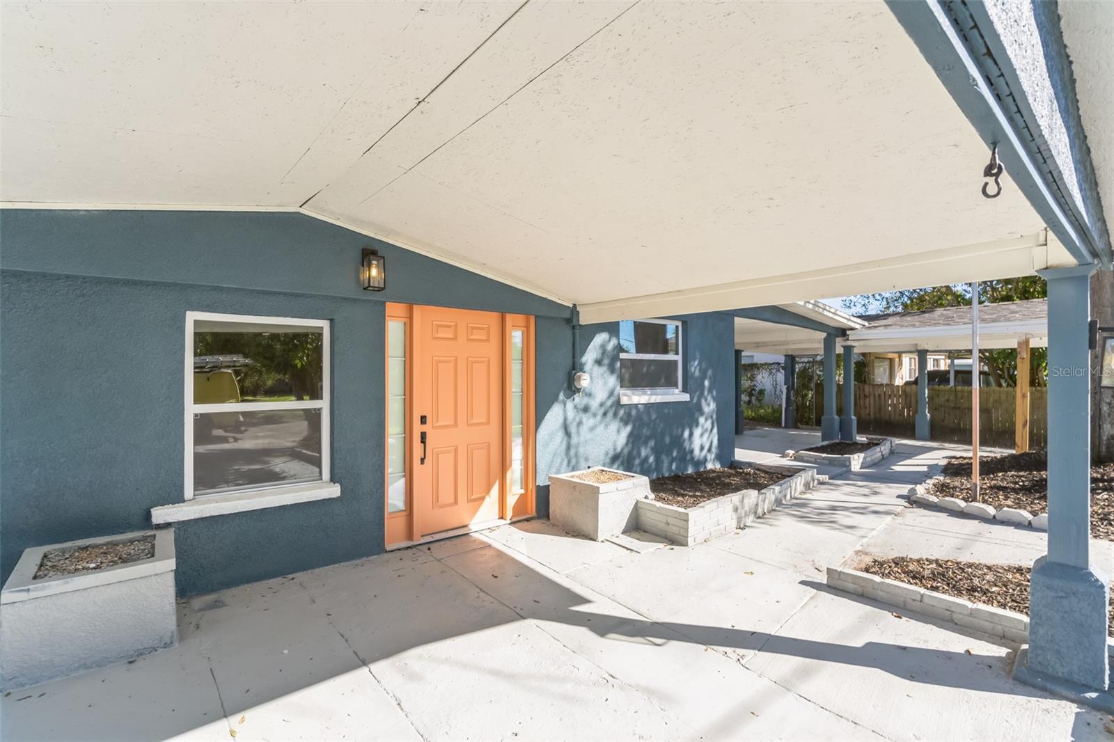 Listing photo id 4 for 5210 84th Street