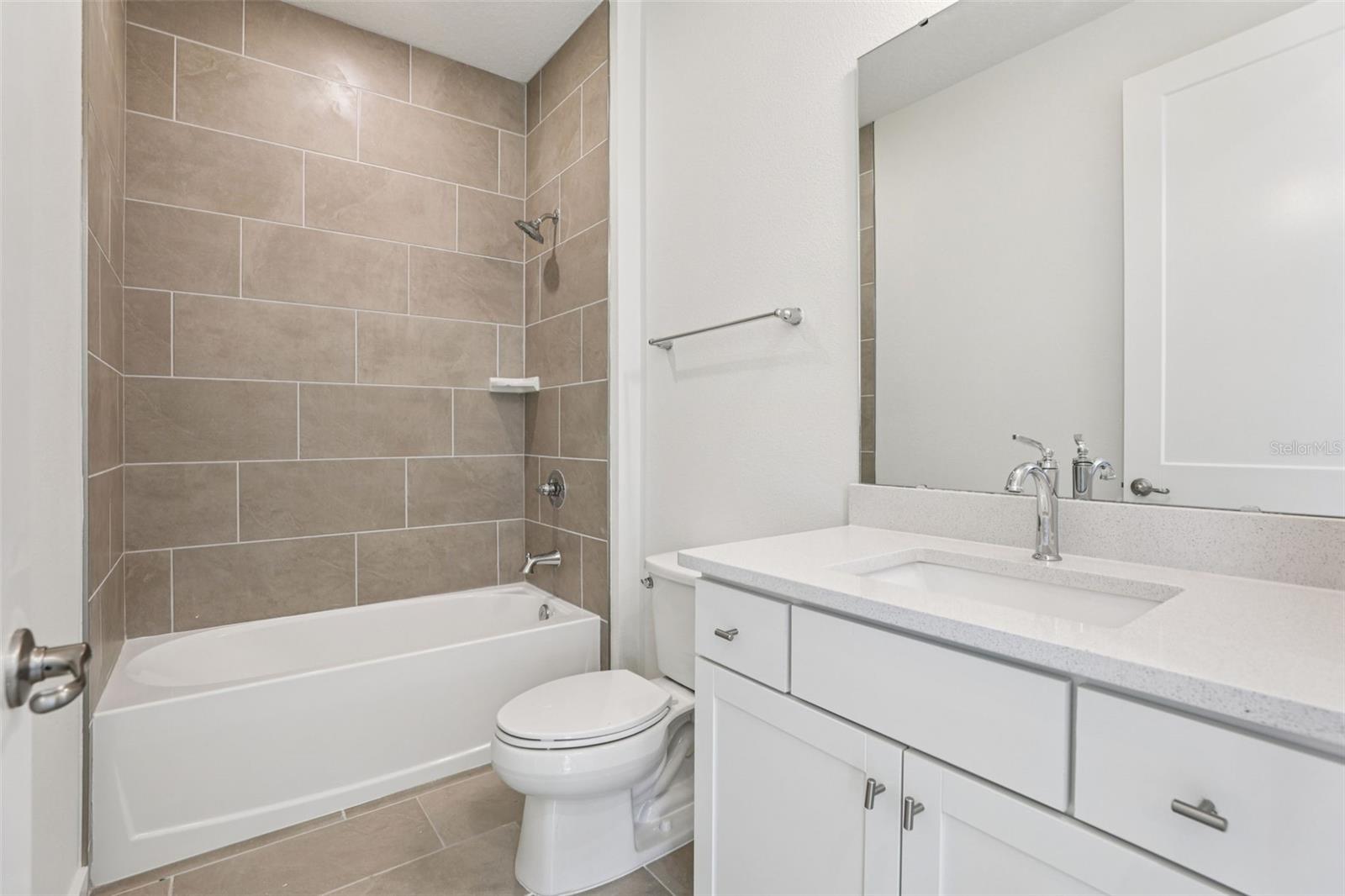 Image 31 of 36 For 2051 Iorio Street