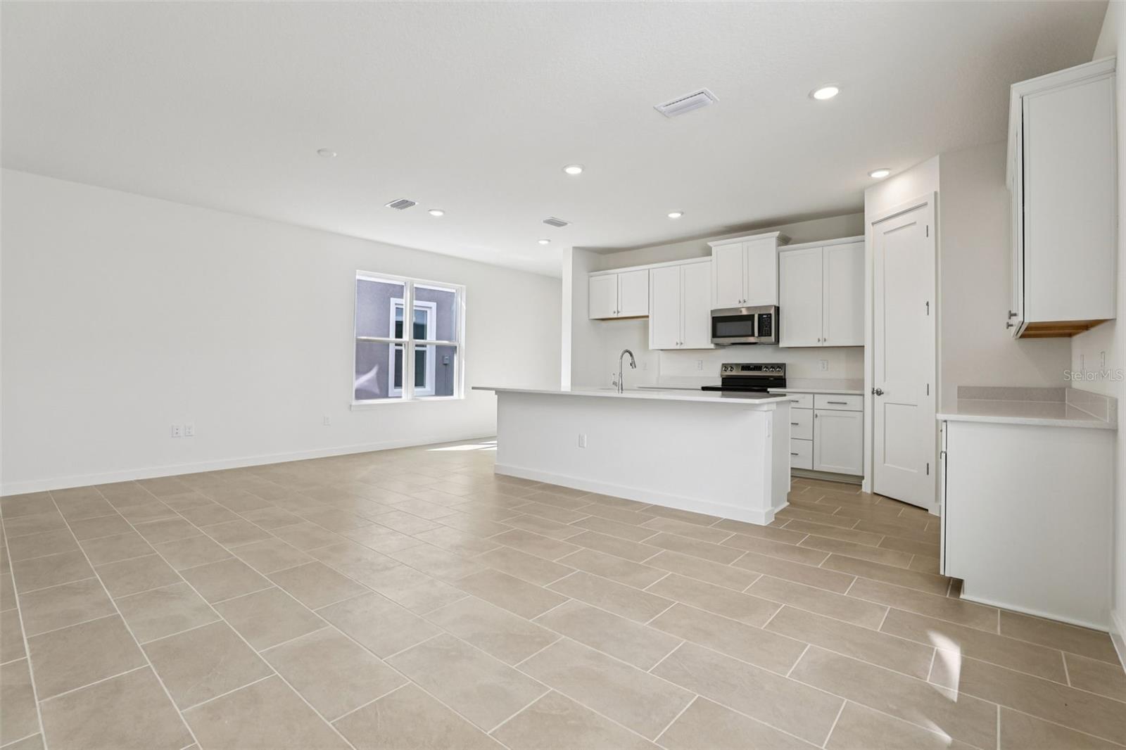 Image 7 of 36 For 2051 Iorio Street