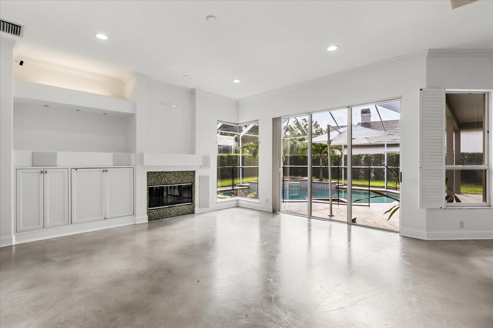 Image 15 of 36 For 198 Promenade Circle
