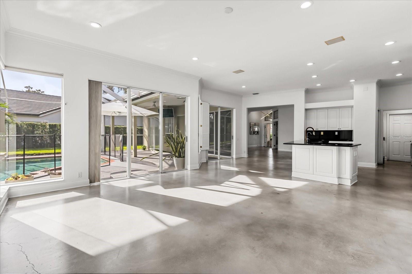 Image 16 of 36 For 198 Promenade Circle