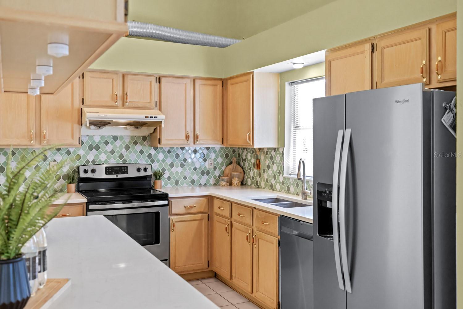 Image 13 of 49 For 7925 Waldorf Court